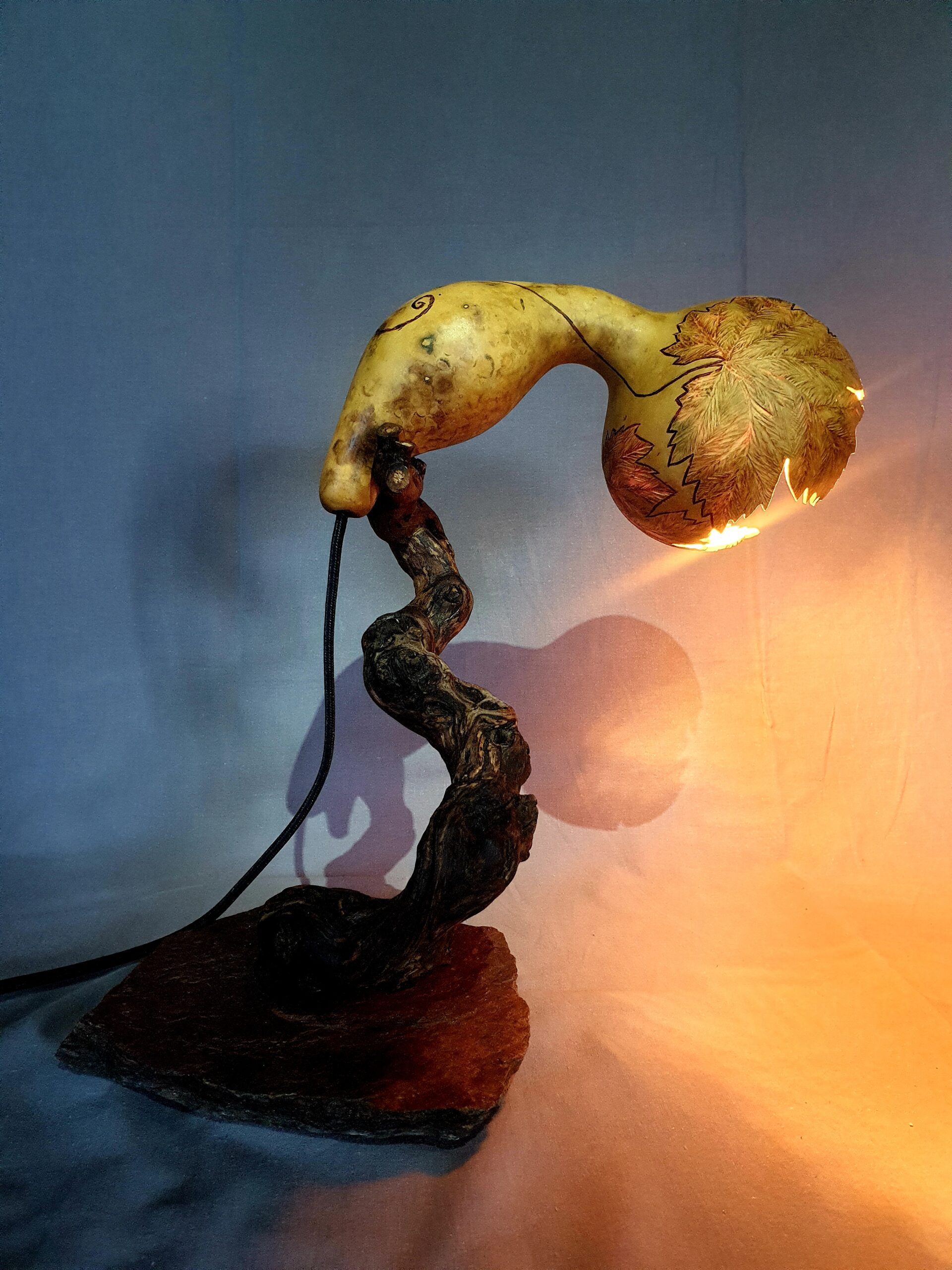 lampe, courge, artisanat francais, fait main, bois, vigne